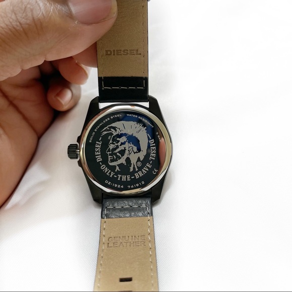 DIESEL MS9 3 HAND BLACK LEATHER WATCH - Picture 7 of 11